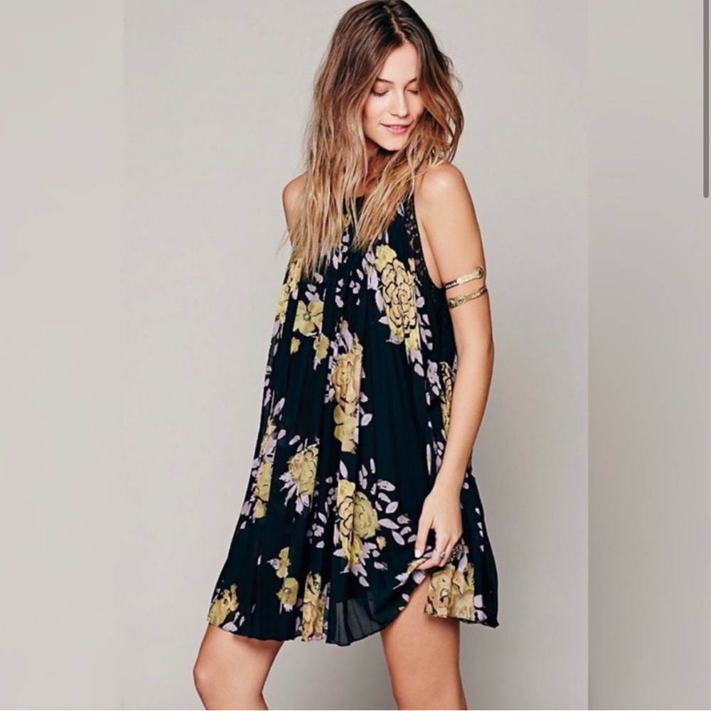 FREE PEOPLE Floral Pleated Mini Dress